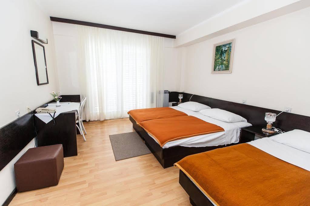 Hotel Zagreb Crikvenica Ngoại thất bức ảnh