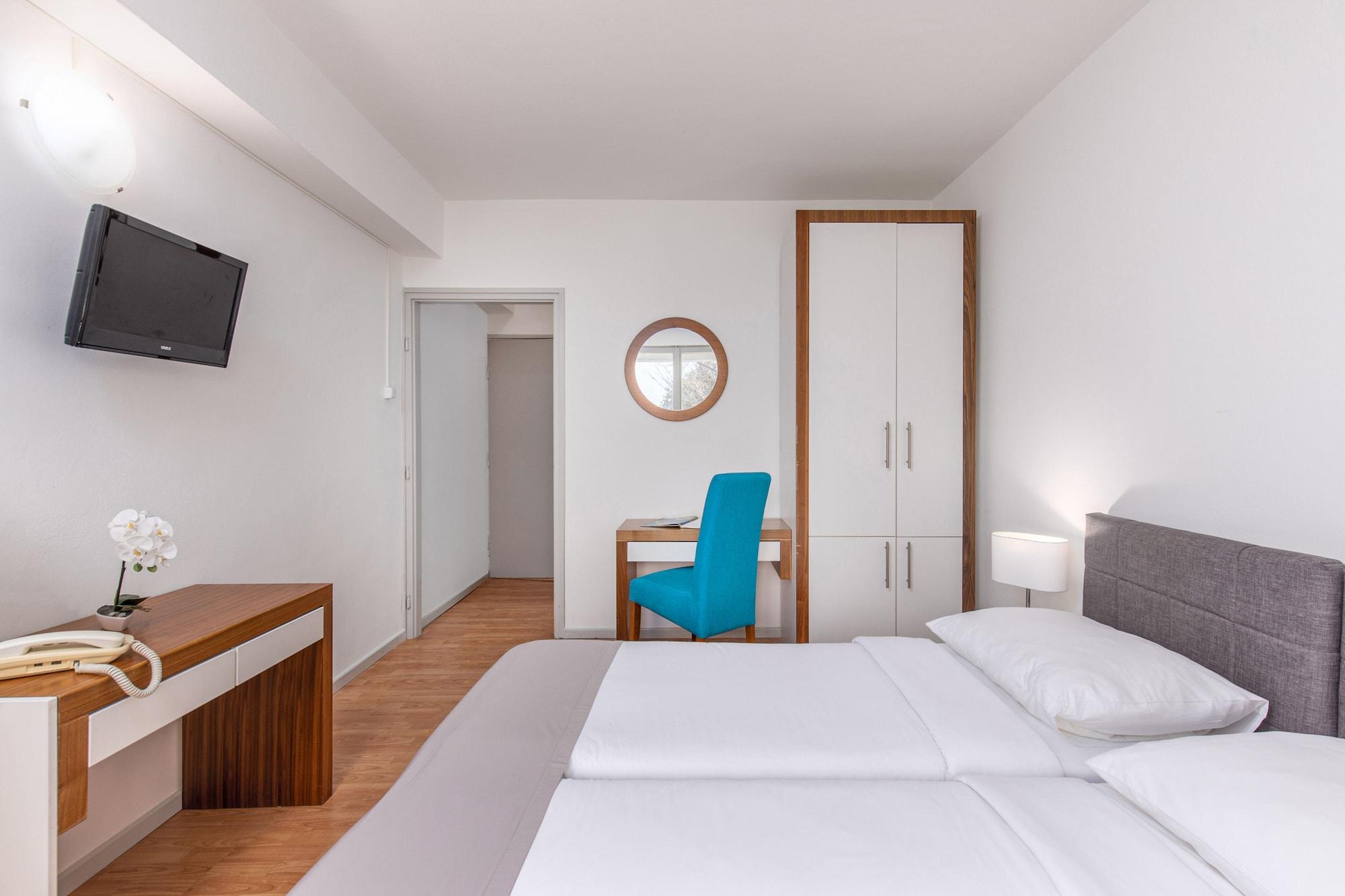Hotel Zagreb Crikvenica Ngoại thất bức ảnh