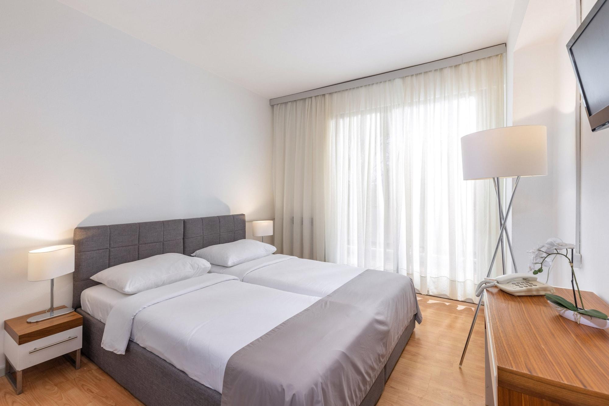 Hotel Zagreb Crikvenica Ngoại thất bức ảnh