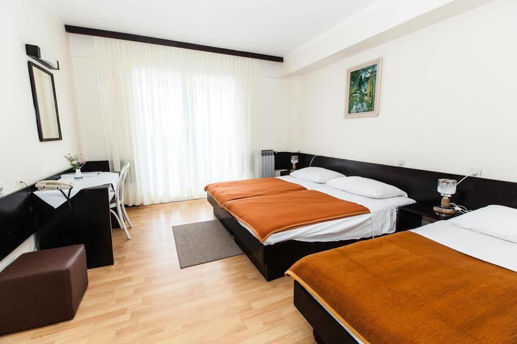 Hotel Zagreb Crikvenica Ngoại thất bức ảnh
